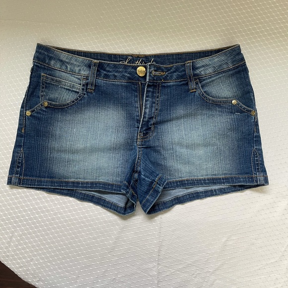 Juniors Southpole Denim Short Shorts - Picture 2 of 11